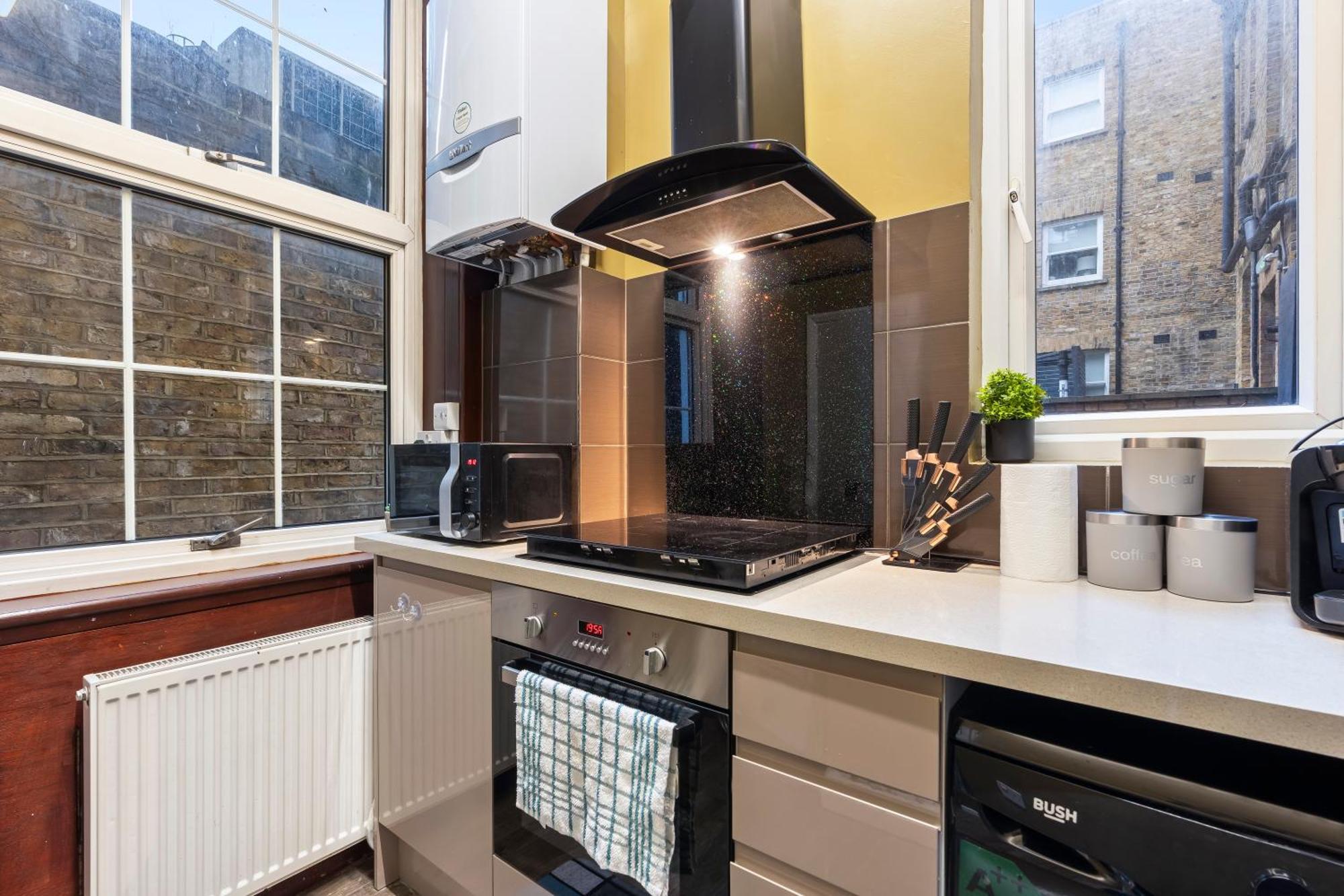 Lovely Nest In Paddington Apartment