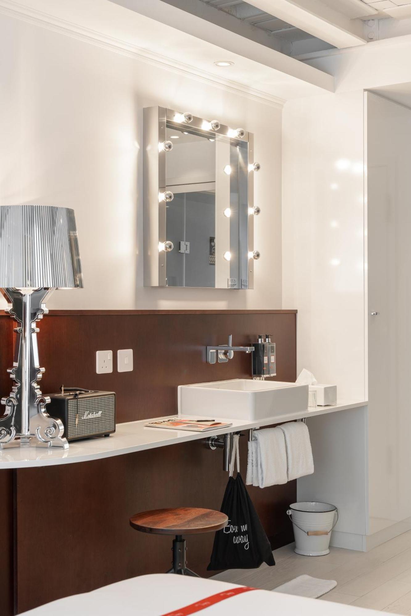 Ruby Lucy Hotel 4*