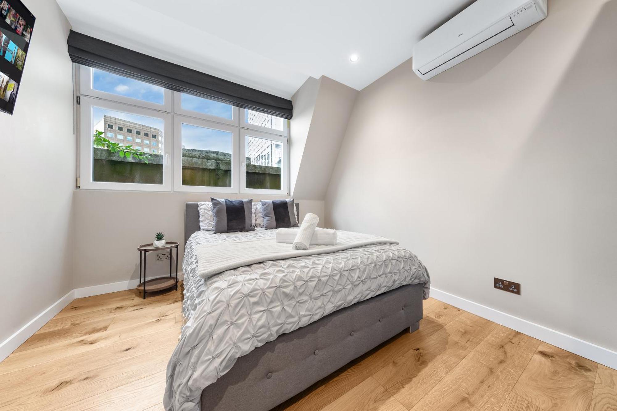 Bridge Luxury By Sol Haven * London