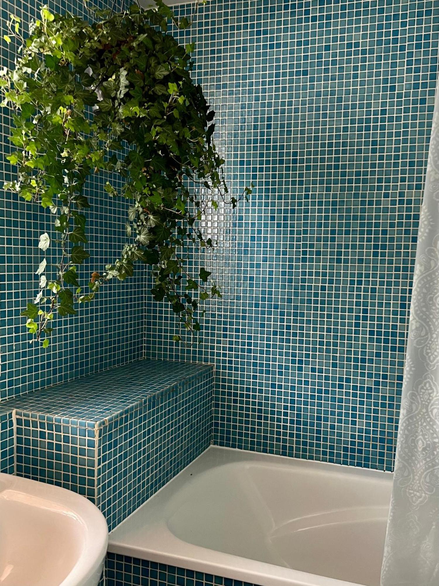 Guest house Creative Oasis In The Heart Of