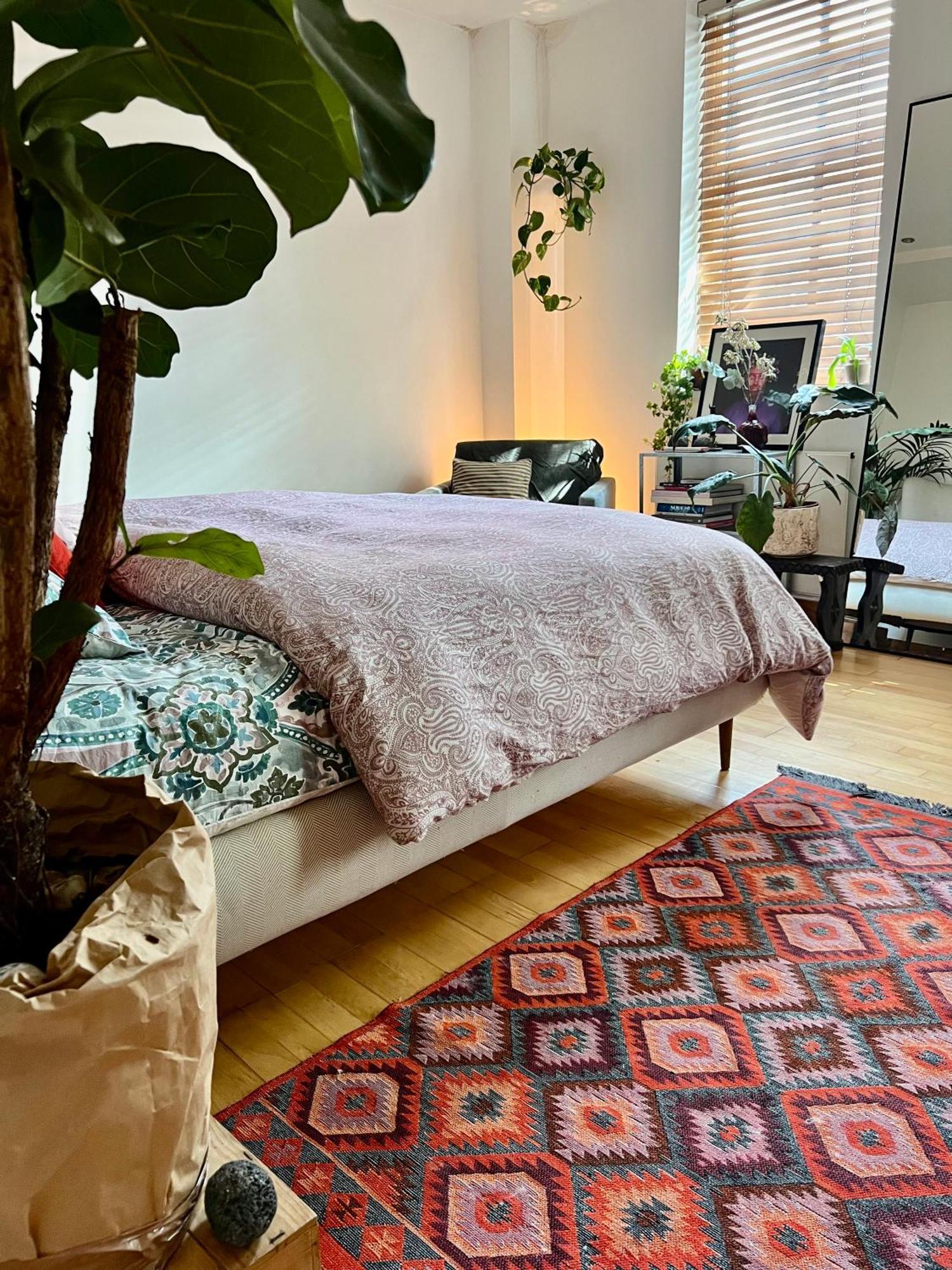 Guest house Creative Oasis In The Heart Of