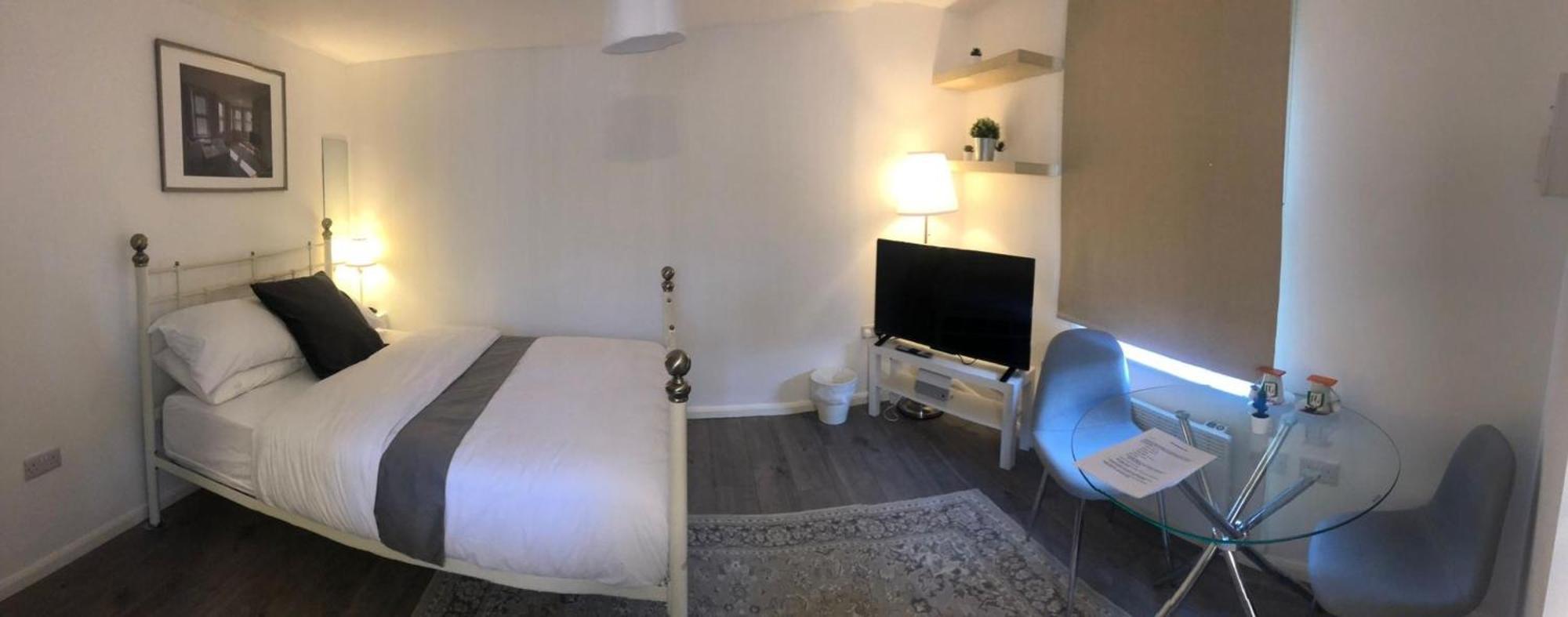 Hackney E5 - Perfect For Couples Getaway London
