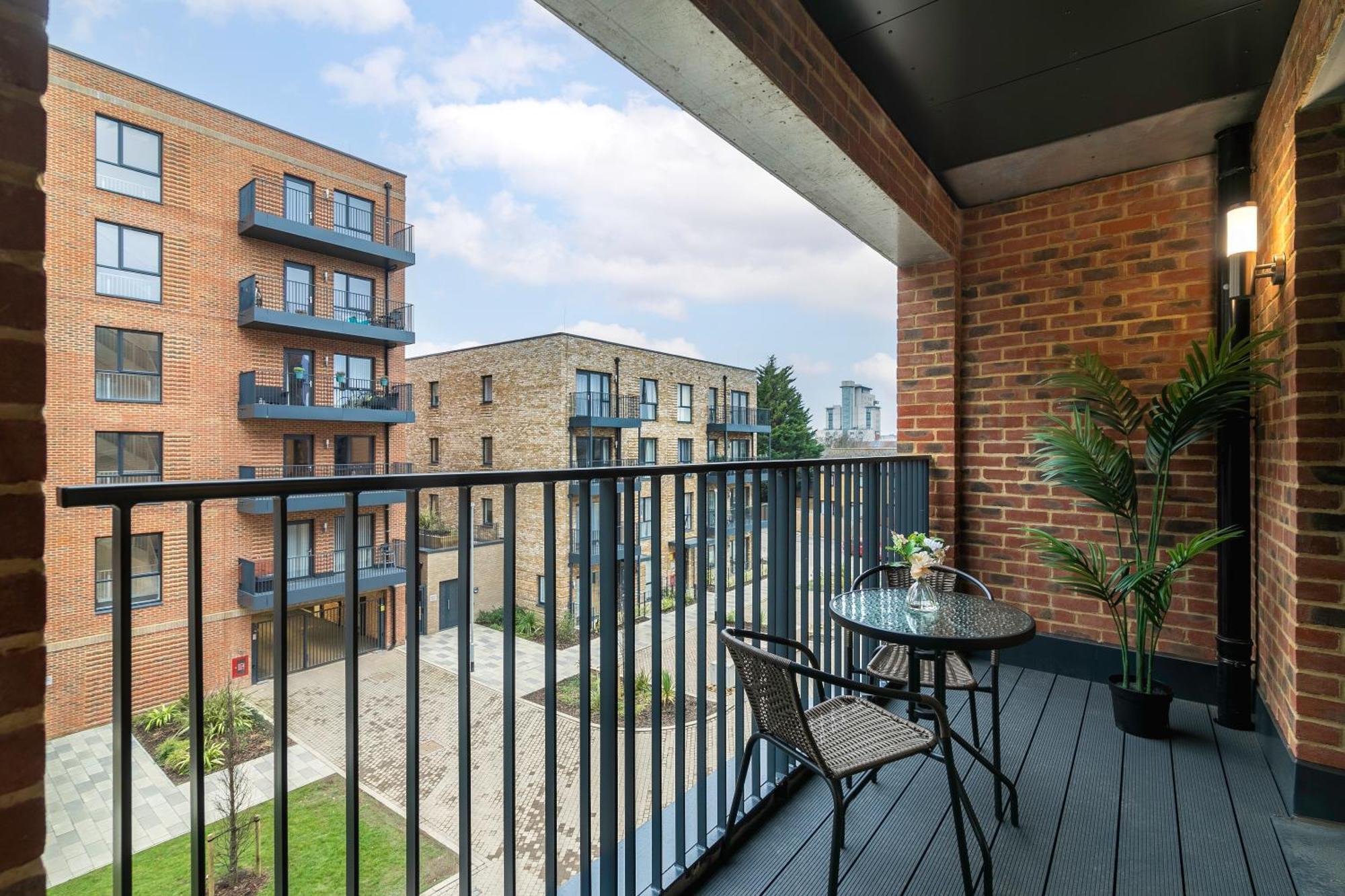 Luxury Two Bed Near The 02 Arena Vakantiehuis Londen