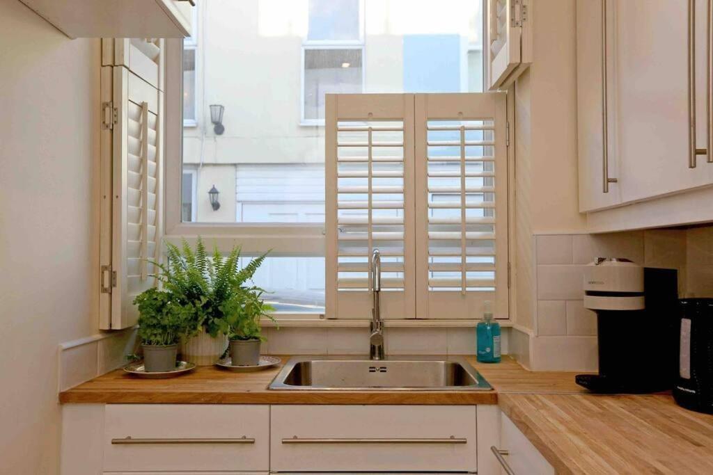 3bed Townhouse Earls Court Old Manor * Londres