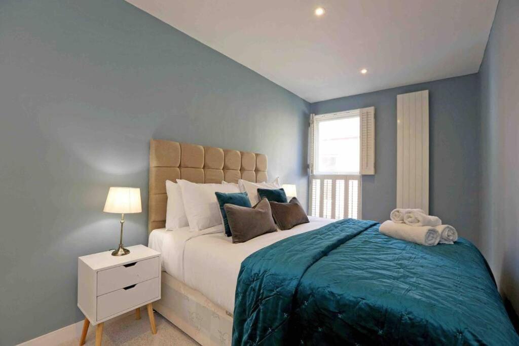3bed Townhouse Earls Court Old Manor Сasa de vacaciones Londres
