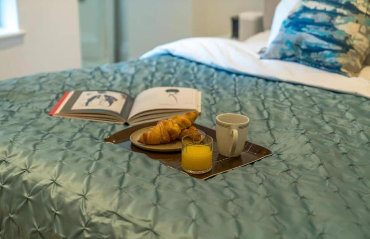 Niru Experience Luxury Boutique Garden 2bd 2ba London