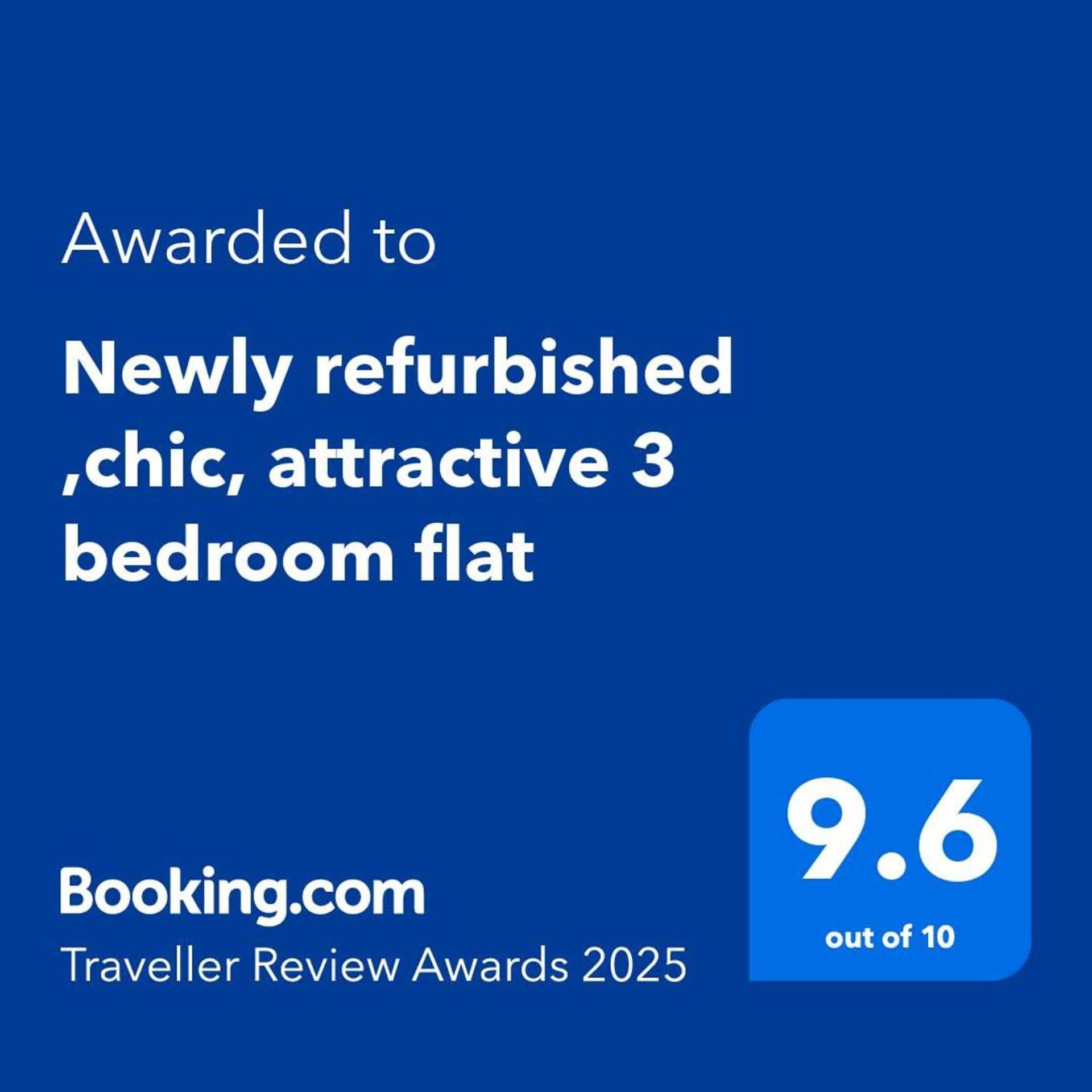 Newly Refurbished 3 Bed Flat Free Parking Apartment *