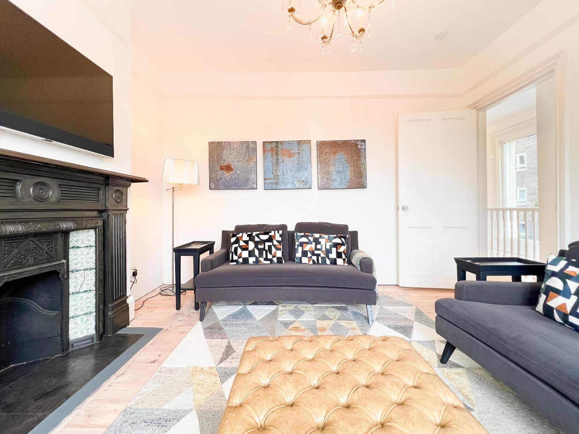 Charming Historic 3br - Steps To Greenwich Park - Cutty Sark & Royal Observatory Apartment