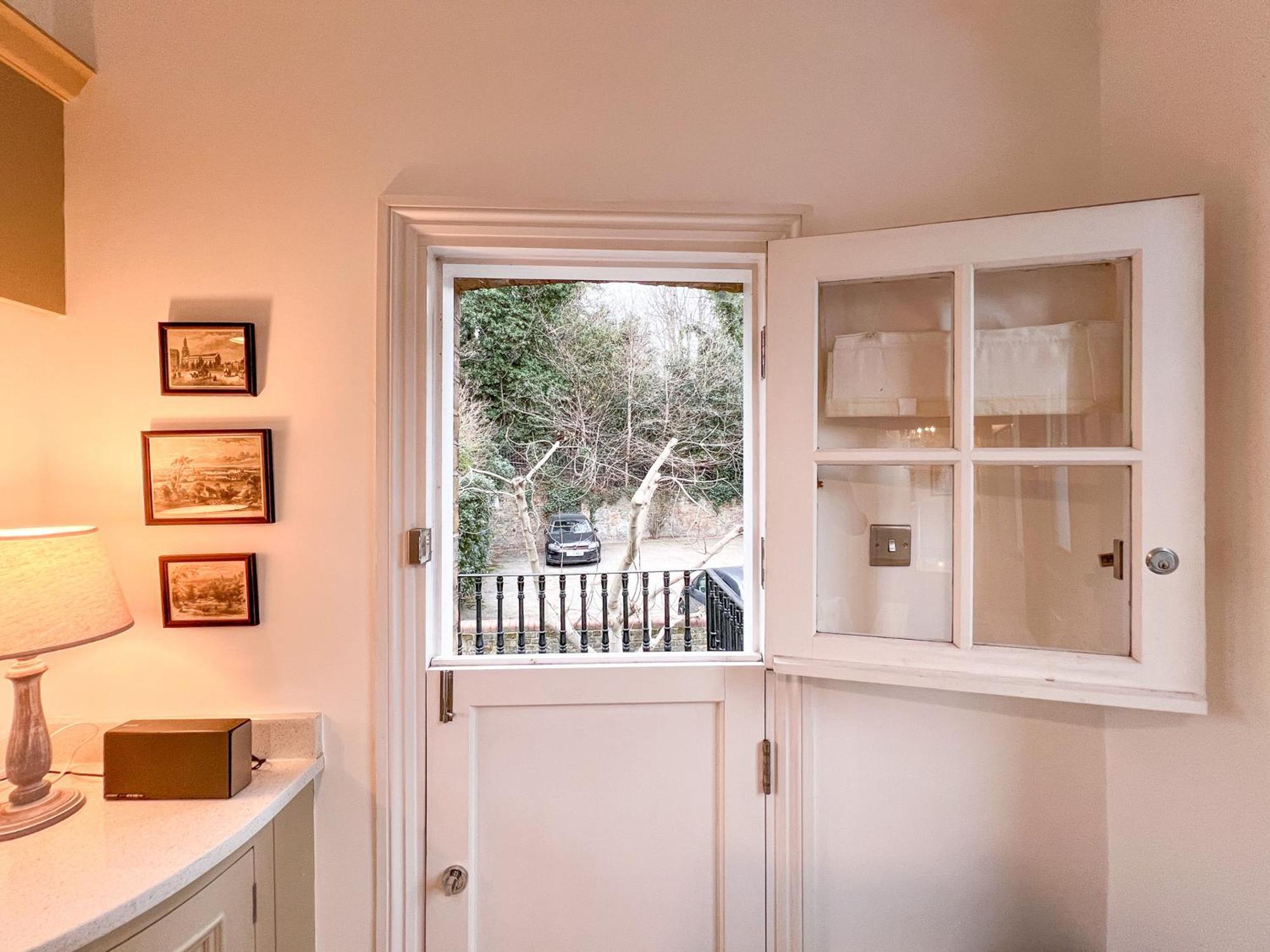 Charming Historic 3br - Steps To Greenwich Park - Cutty Sark & Royal Observatory Apartment *