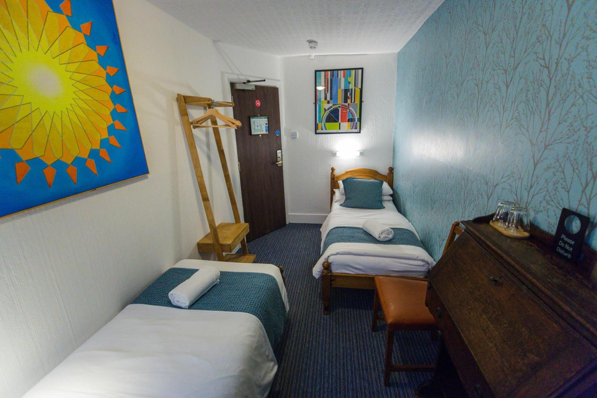 Hotel St Athans London