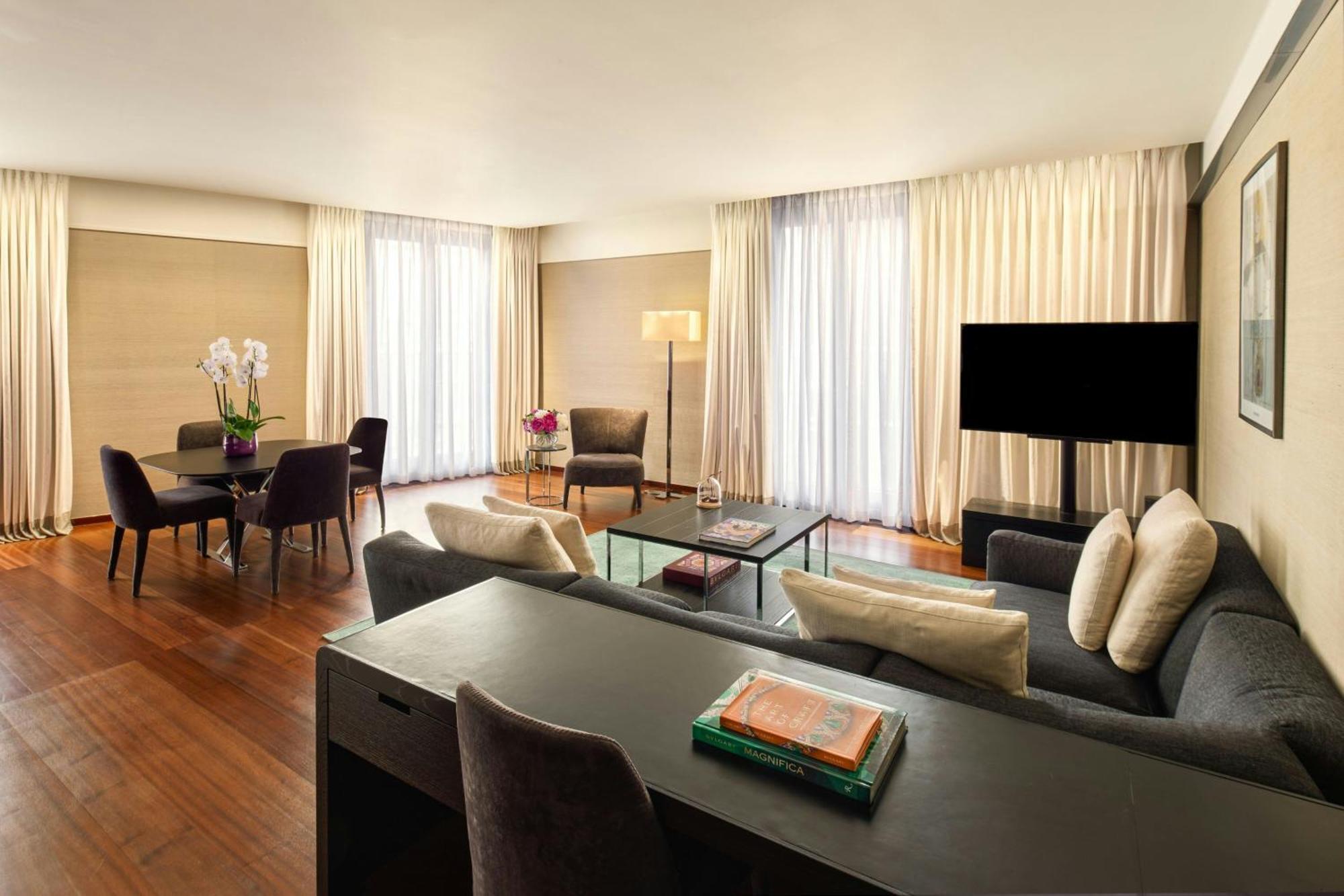 Bulgari Hotel, 5*