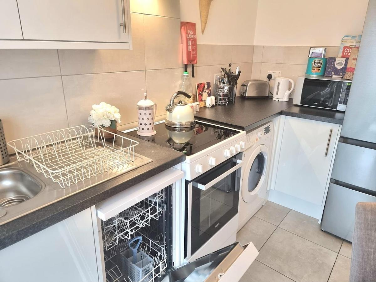 2bed 2bath 8min To Bridge Apartamento Londres