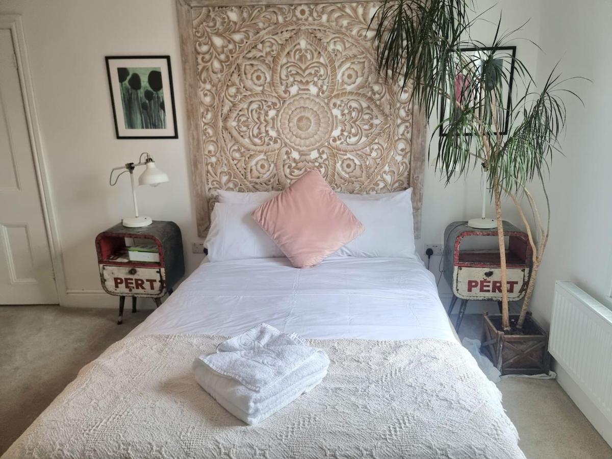 2bed 2bath 8min To Bridge Londres