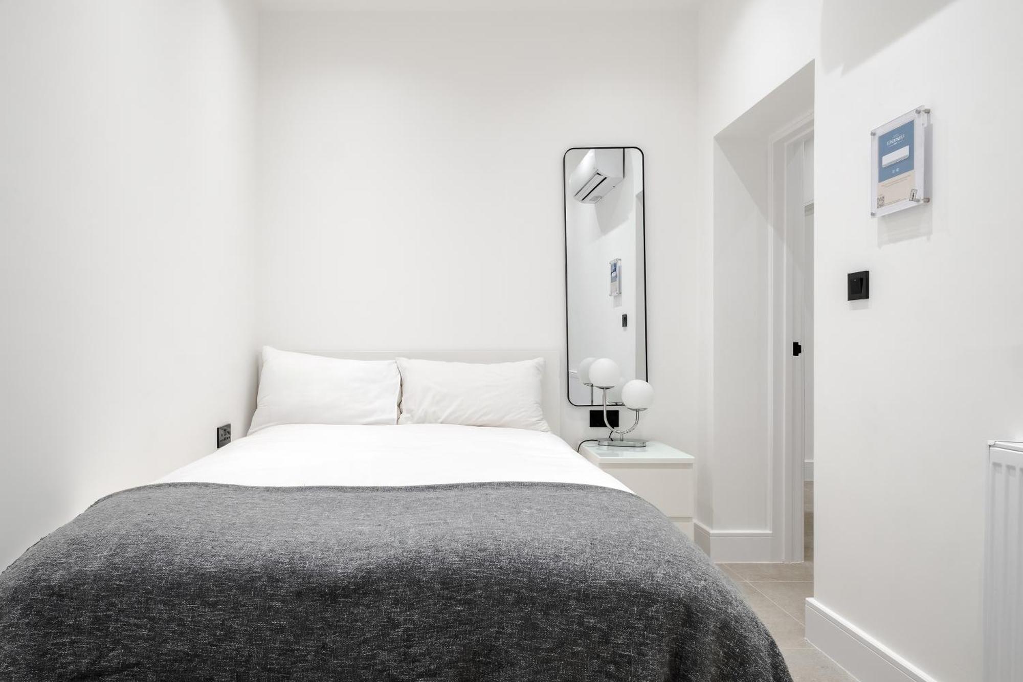 Luxury 2 Bedroom In *