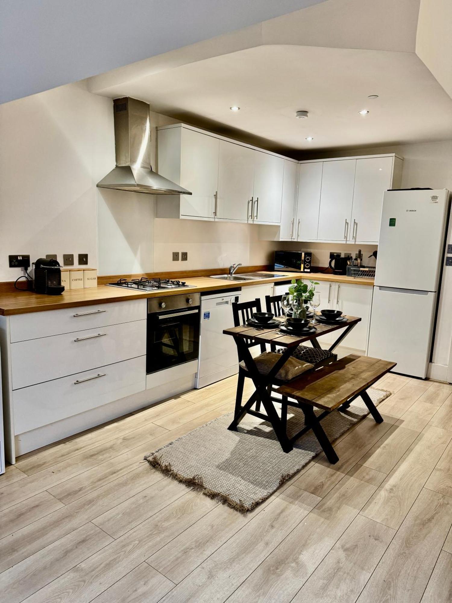 Apartment Stunning 1 Bedroom In Wapping - Sleeps 4 And Free Parking! *