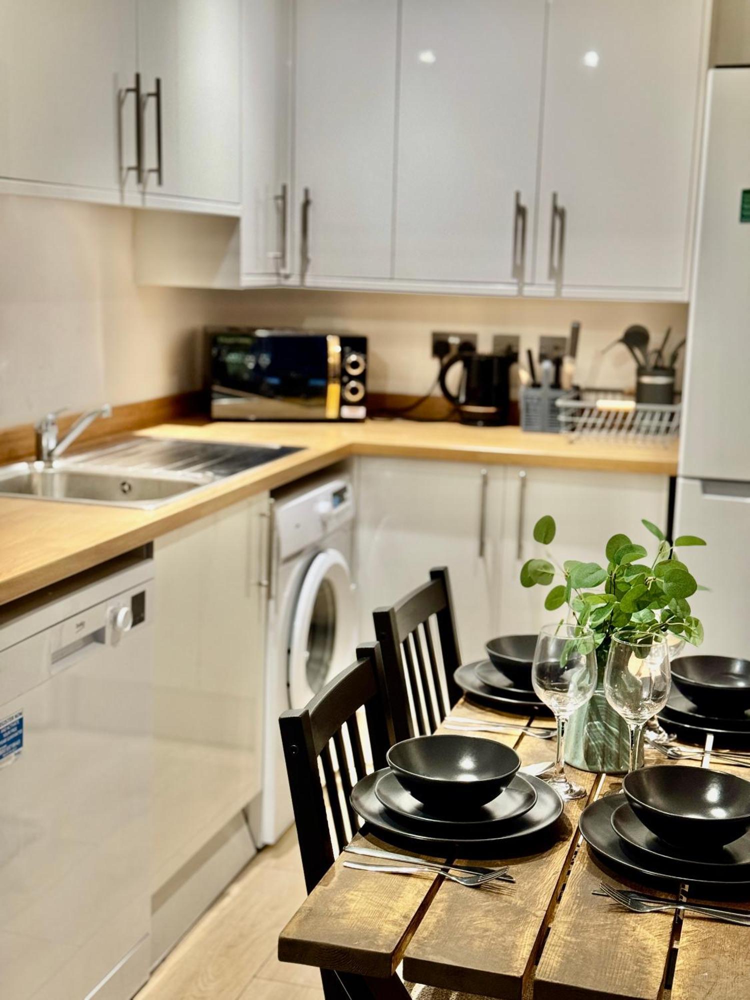 Stunning 1 Bedroom In Wapping - Sleeps 4 And Free Parking! Apartment London