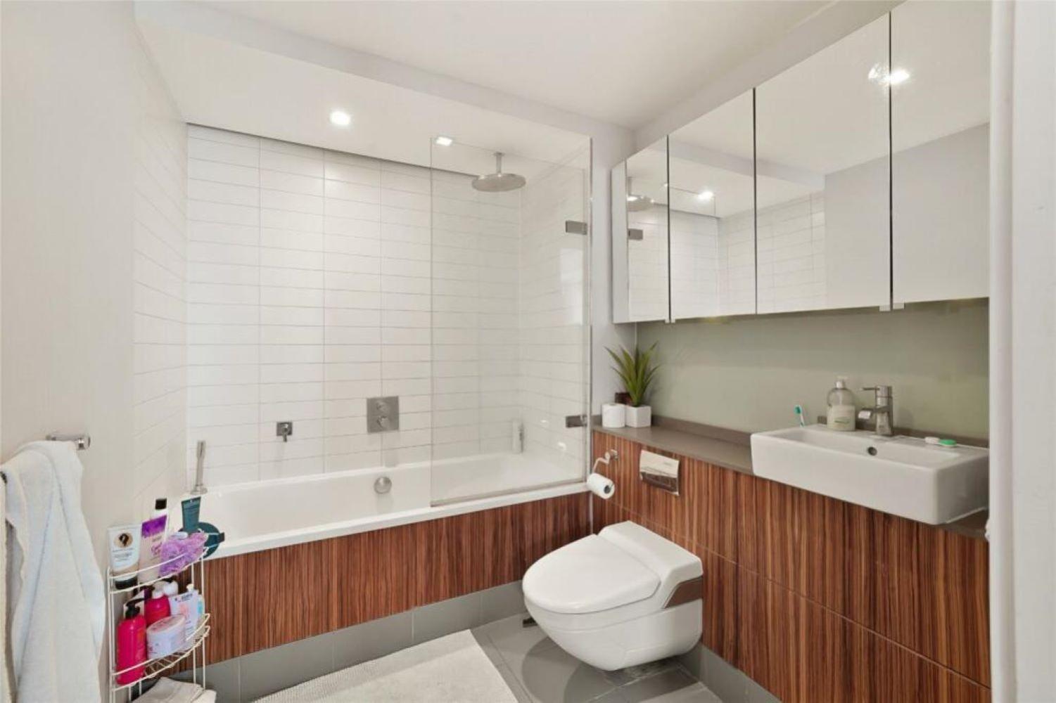 Apartment Covent Garden Modern Classic Sleeps 5 London