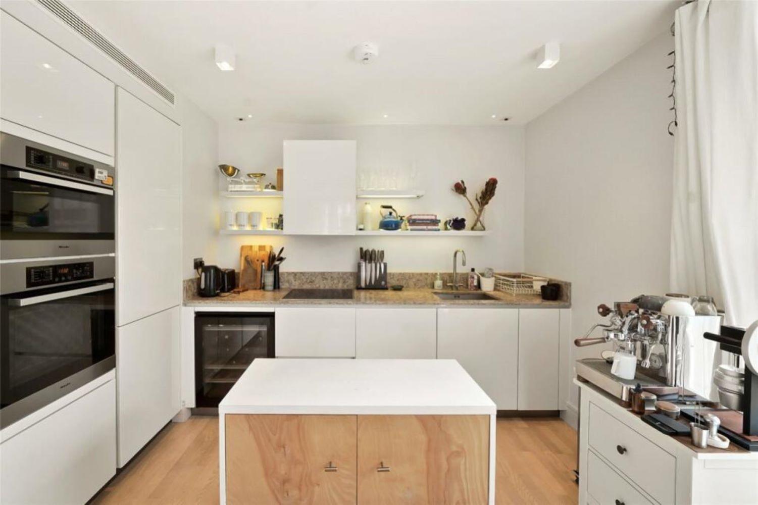 Covent Garden Modern Classic Sleeps 5 London