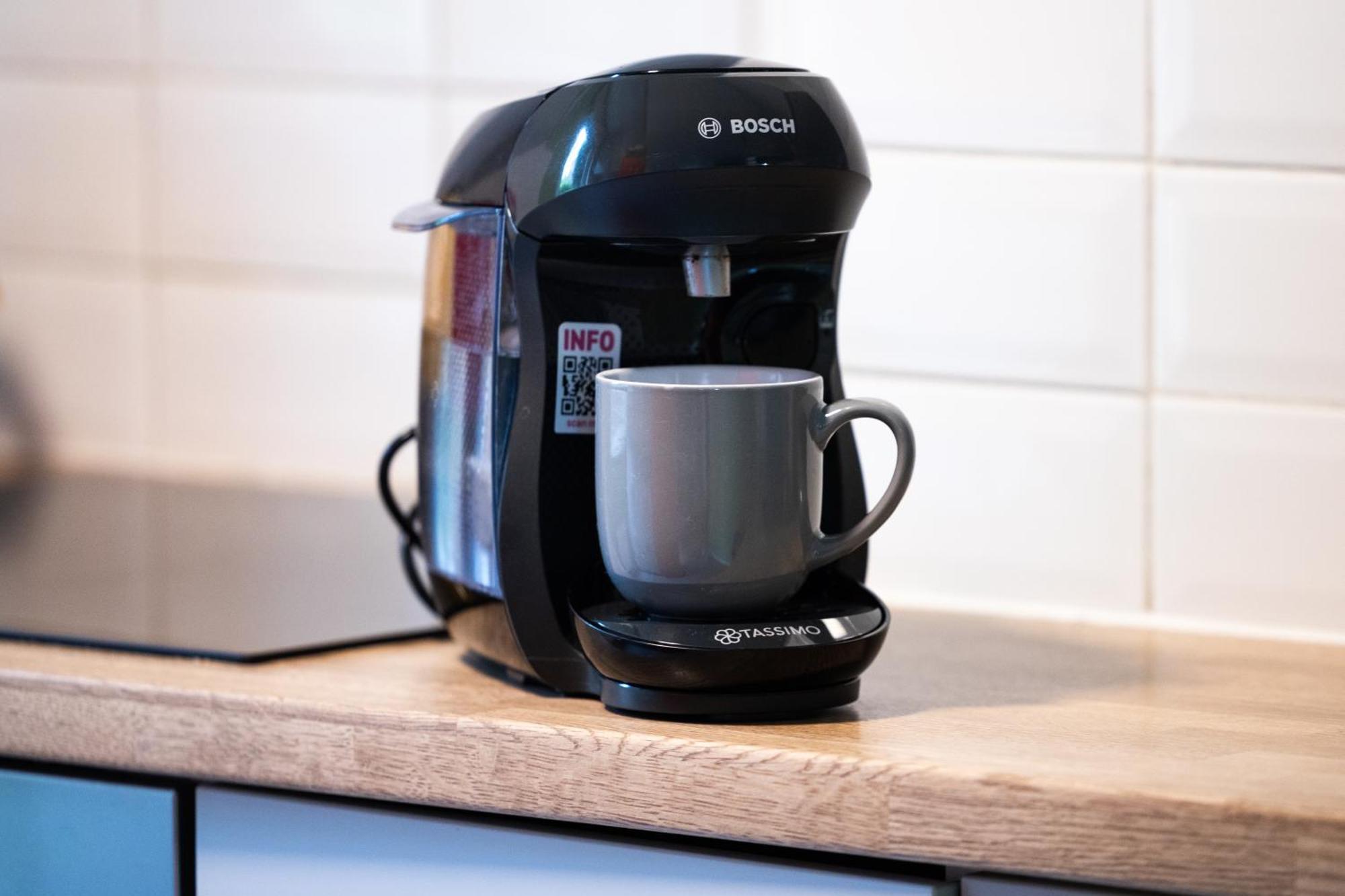 Apartment 20 Percent Off -Todayonly-Mobilerate Offers-Genius Offers-Londonbridge City Apartment W Free Parking-Wifi-Sleeps7-4Beds-Netflix-Family! *