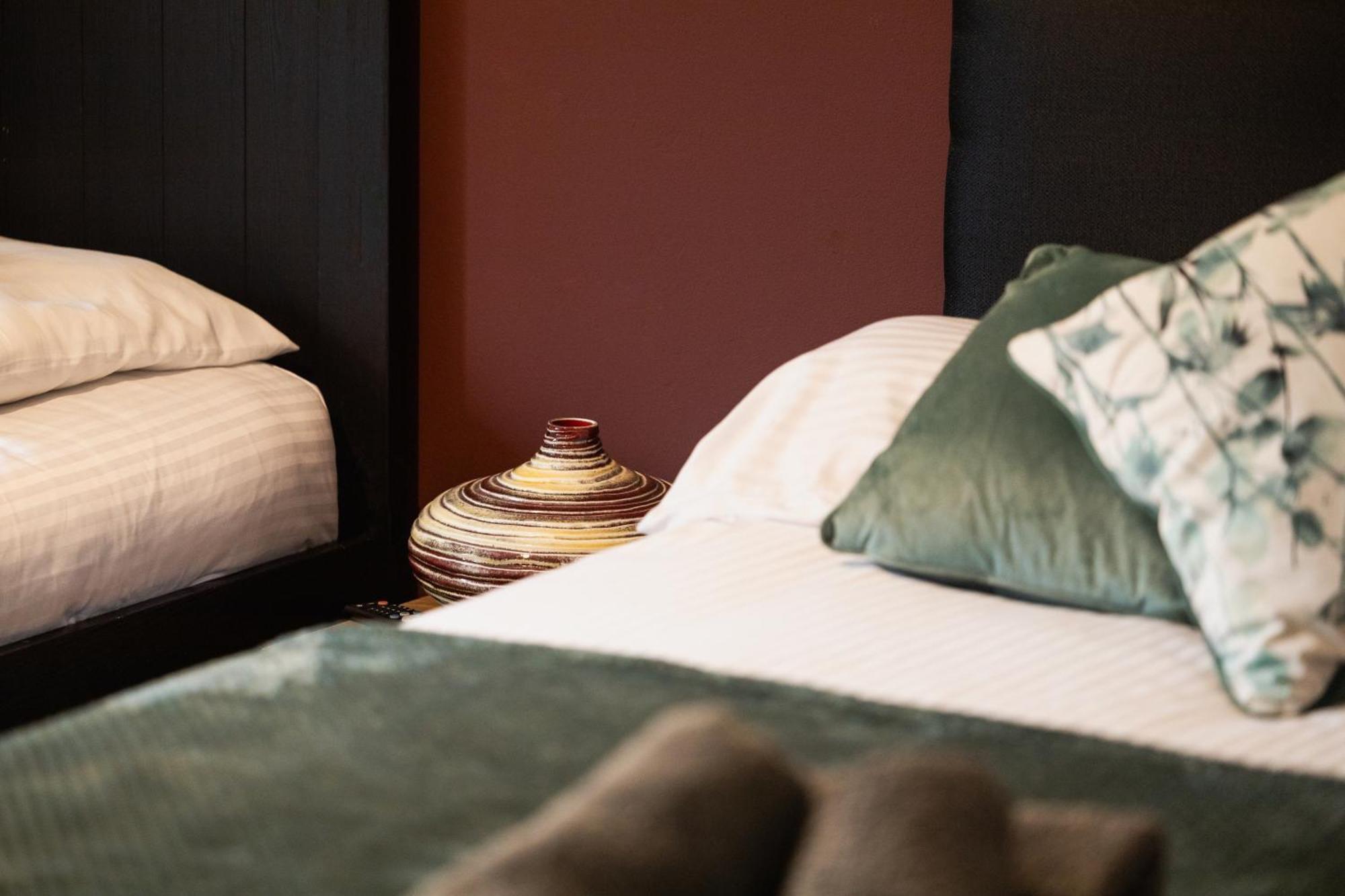 20 Percent Off -Todayonly-Mobilerate Offers-Genius Offers-Londonbridge City Apartment W Free Parking-Wifi-Sleeps7-4Beds-Netflix-Family! *