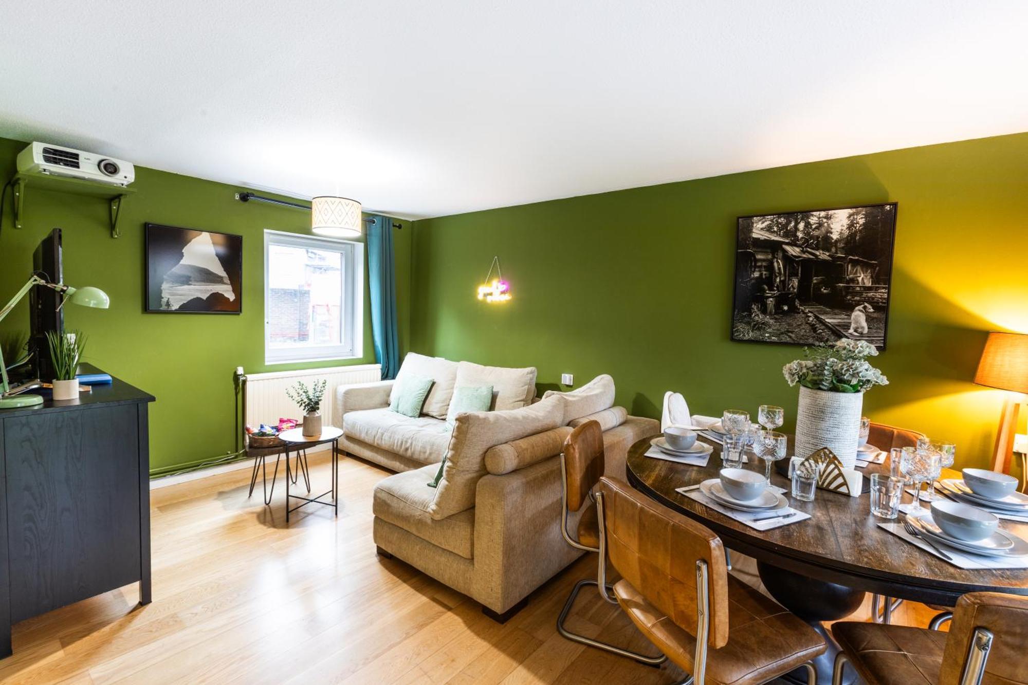 20 Percent Off -Todayonly-Mobilerate Offers-Genius Offers-Londonbridge City Apartment W Free Parking-Wifi-Sleeps7-4Beds-Netflix-Family!