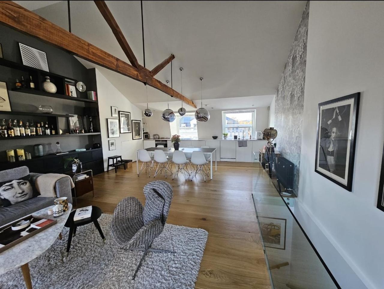 Chelsea, Three-bedroom Contemporary Living Duplex Appartement