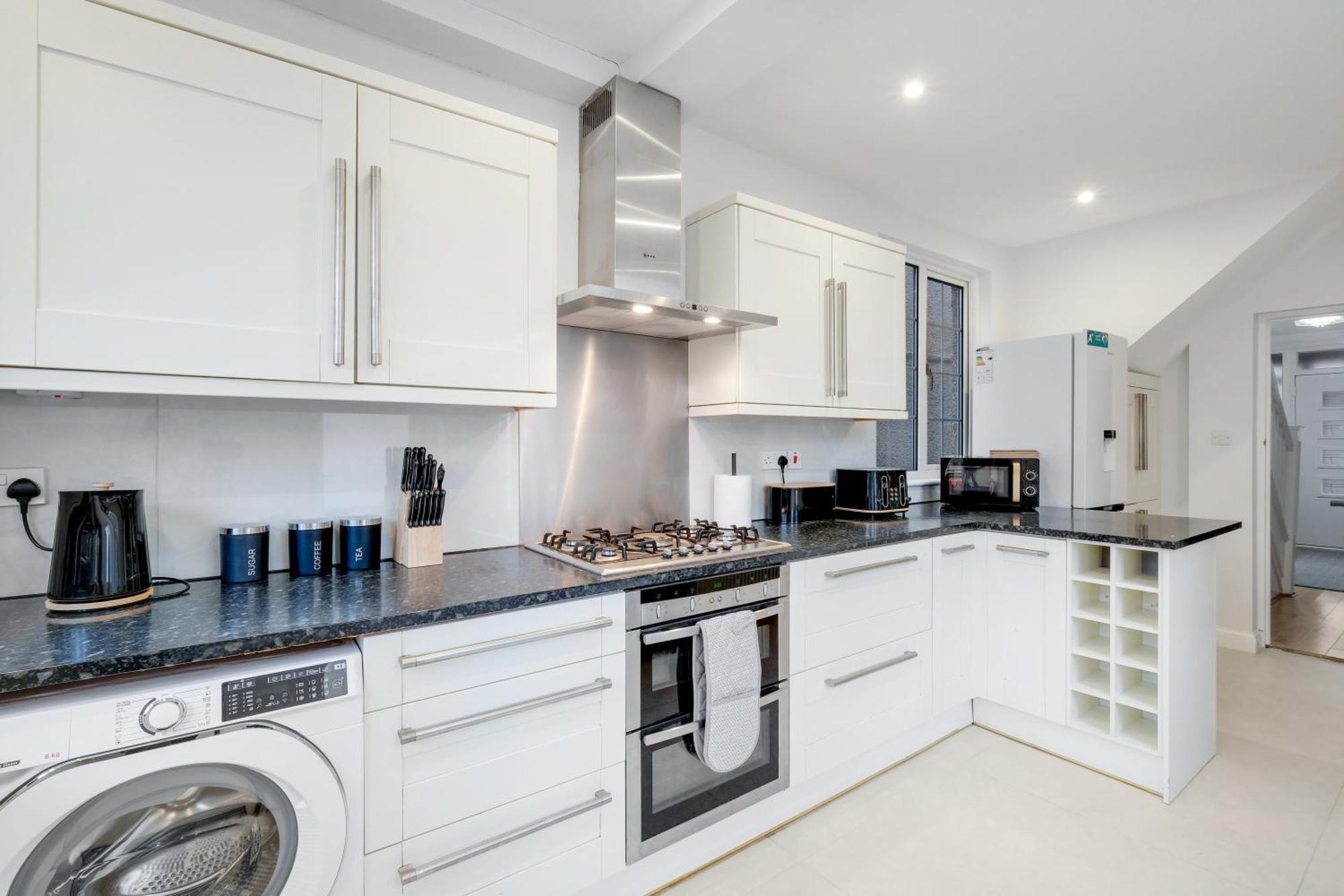 Stylish 3br House Close To Wembley Stadium And Arena * London