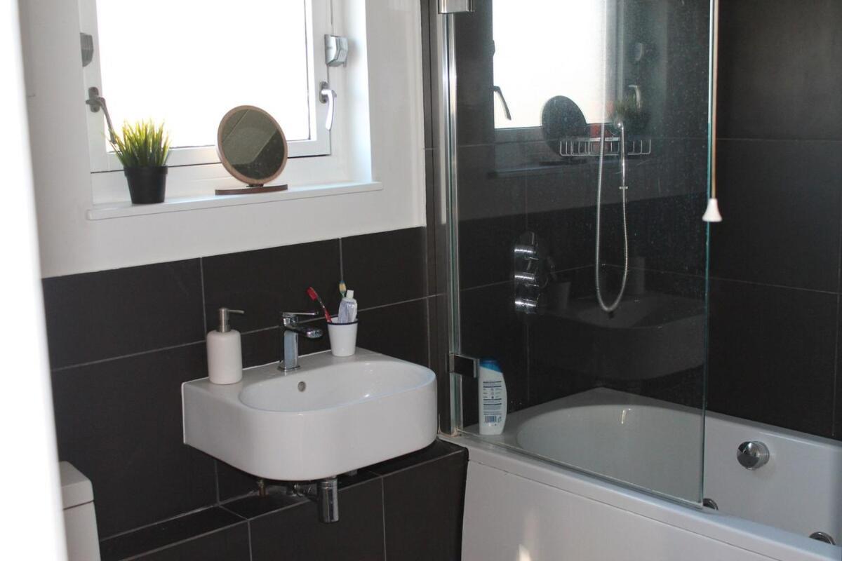 Apartment Remote Work Entire Flat 20min To Oxford St London