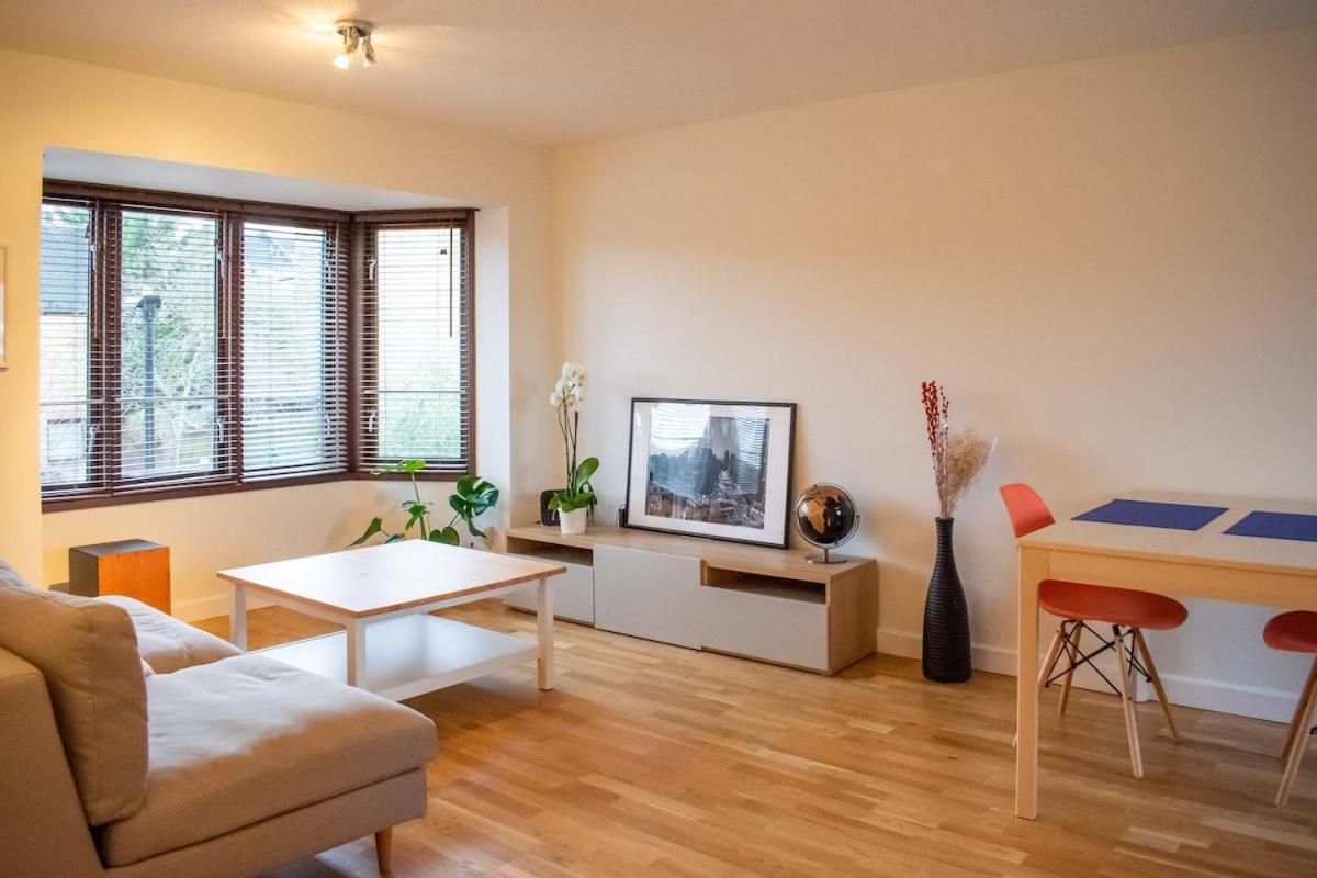Remote Work Entire Flat 20min To Oxford St Apartment *