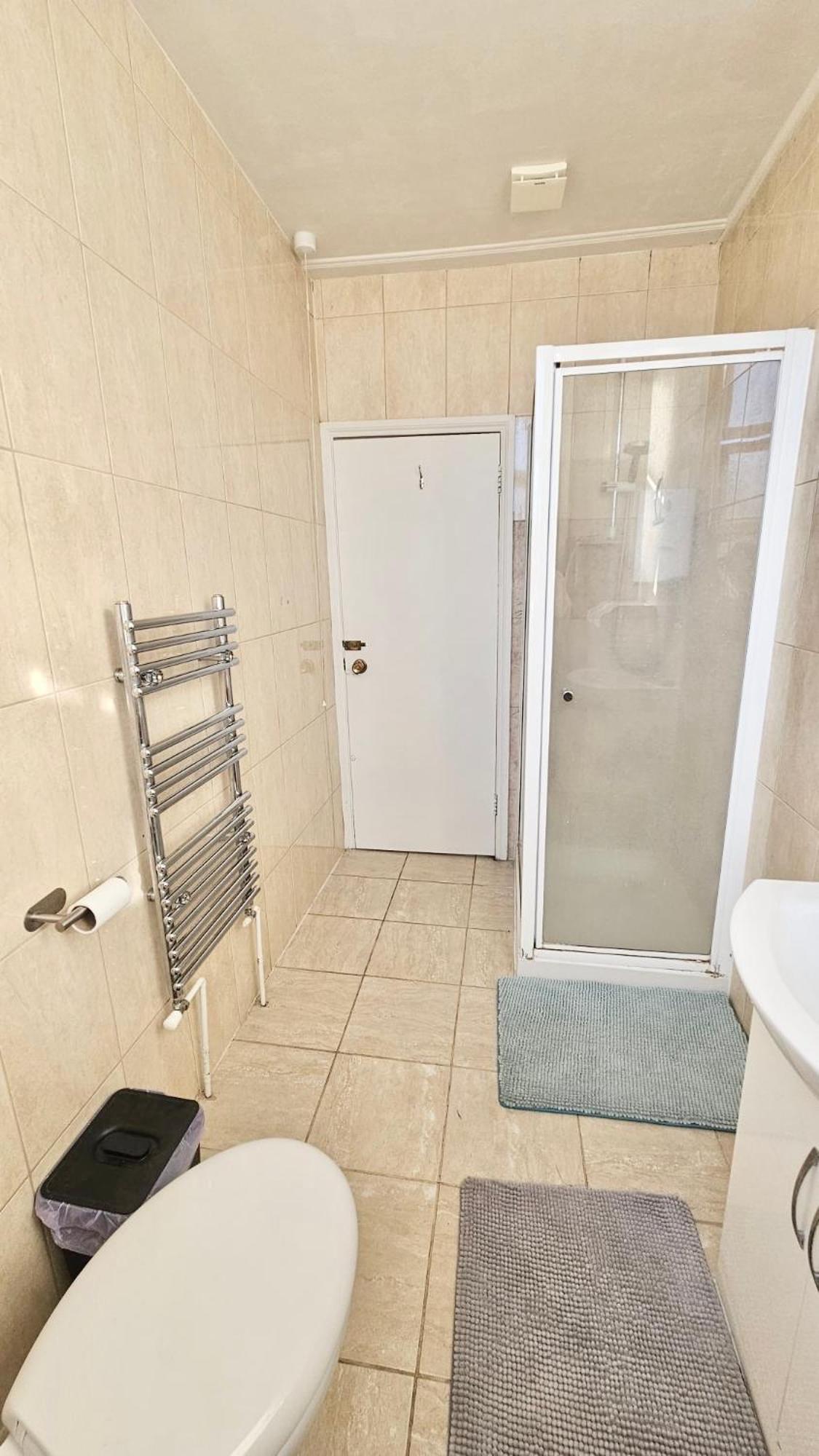 Lovely Double In Kensal Rise Quiet&close To Tube -bus Station Homestay
