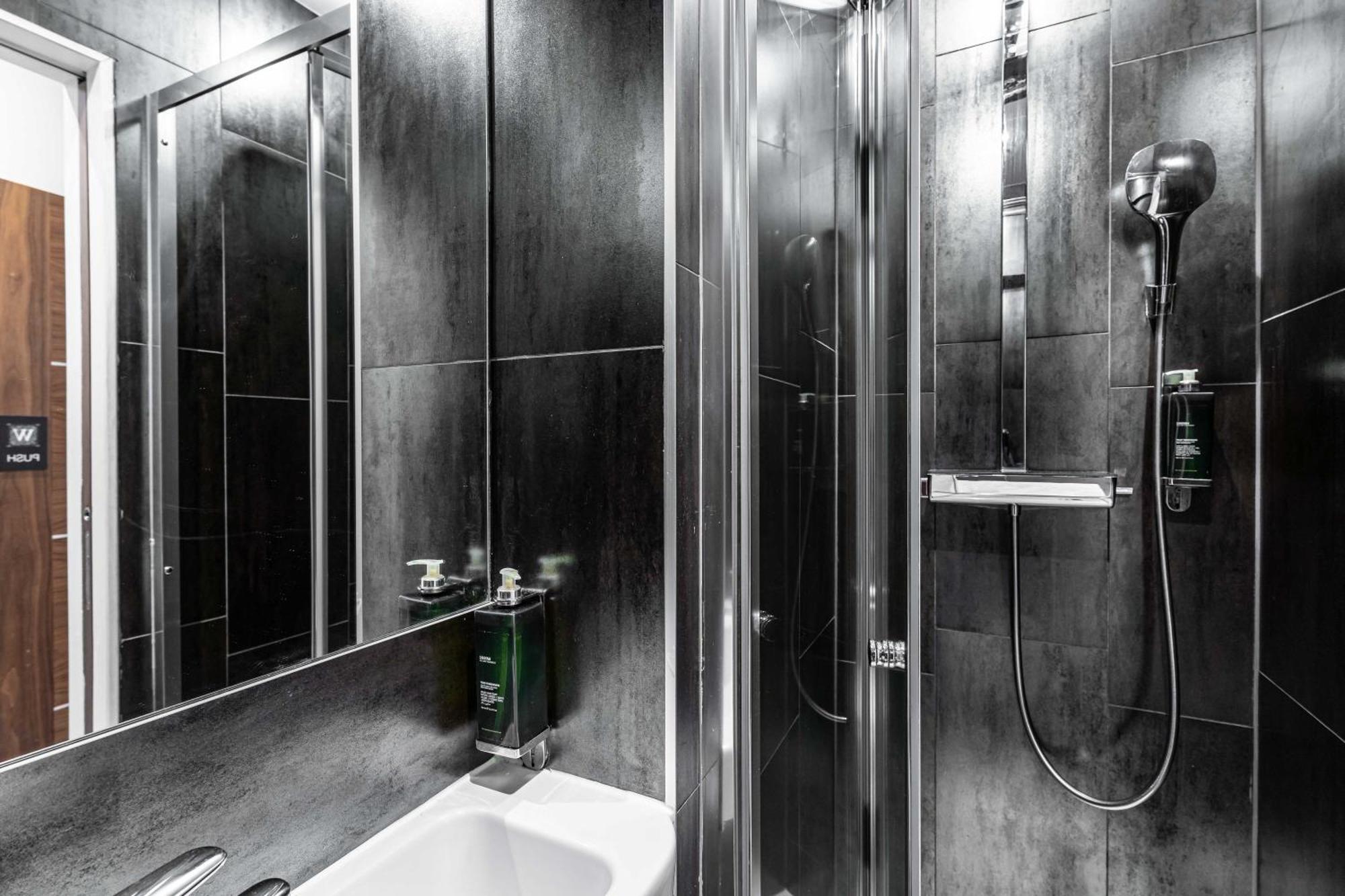 The W14 Kensington Hotel 4*