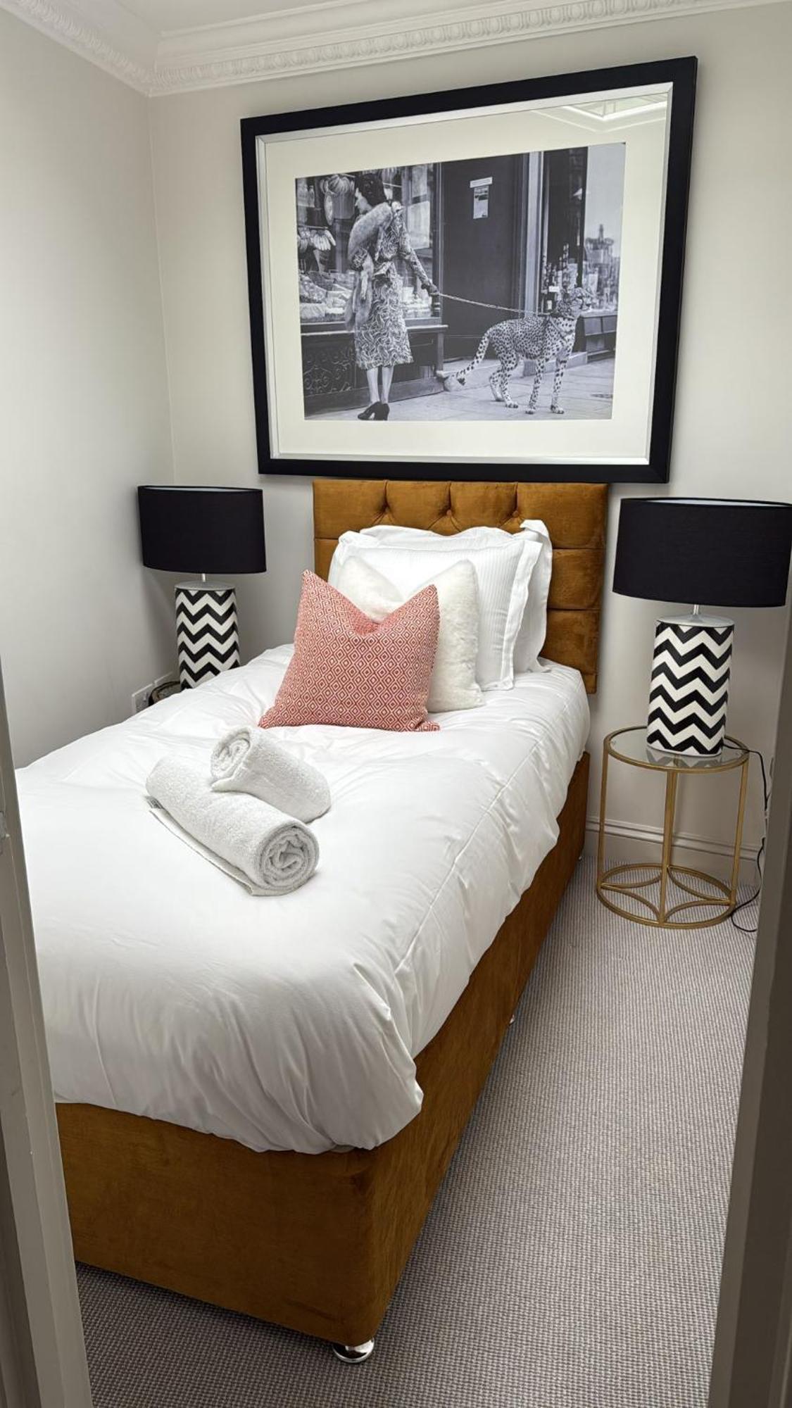 Exclusive 3br Mews In Belgravia With Ac And Garage Parking * London