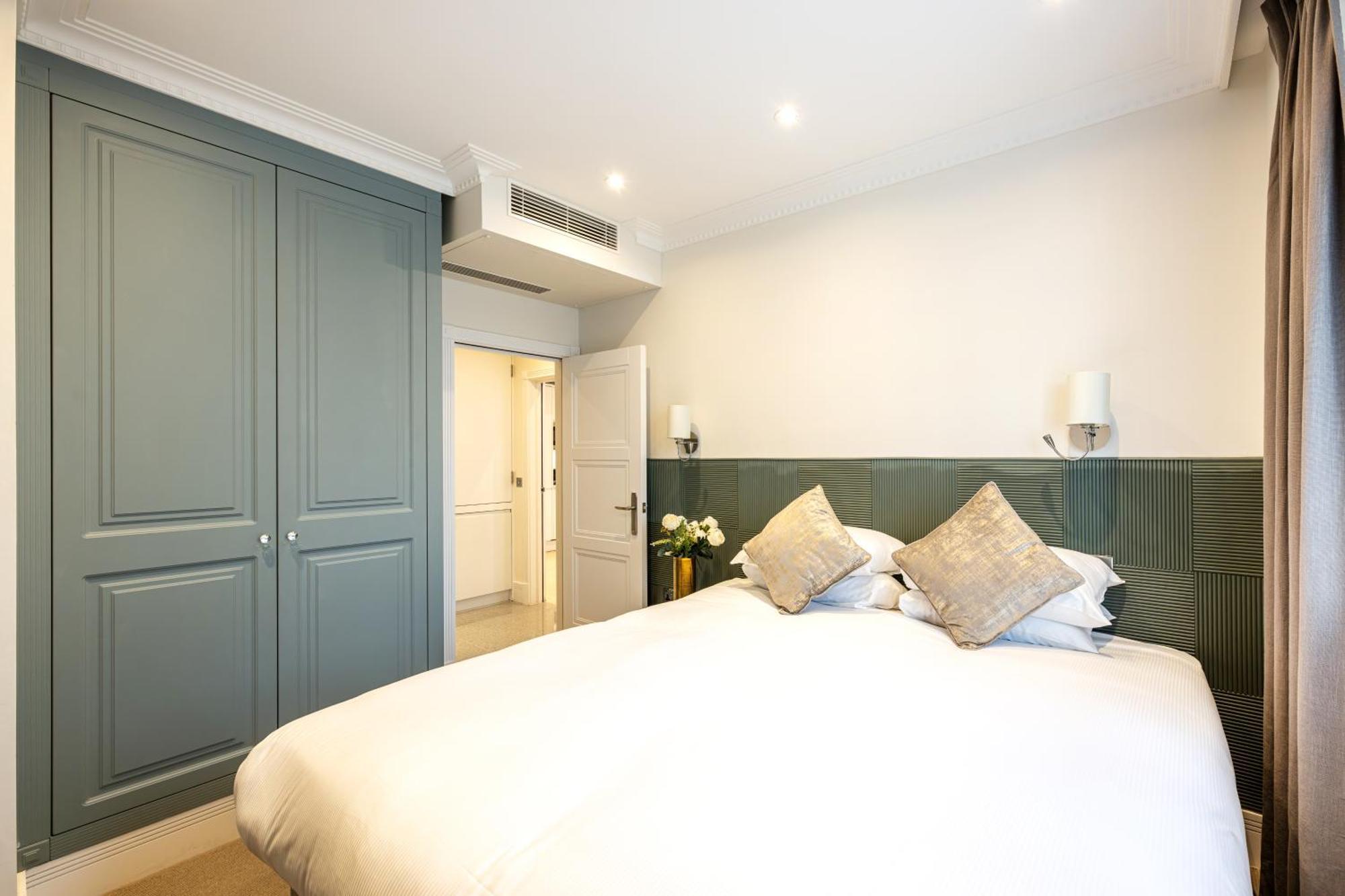 Fountain House - London