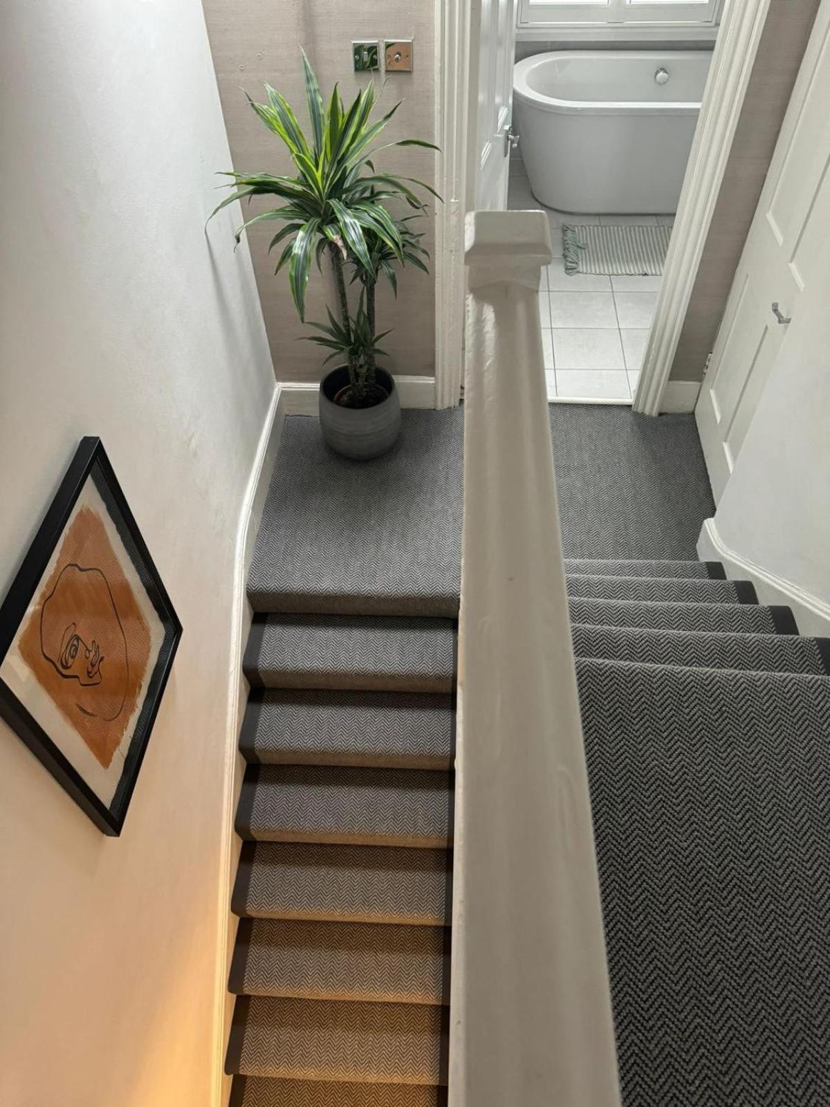 Elegant & Spacious 3 Bed Apartment