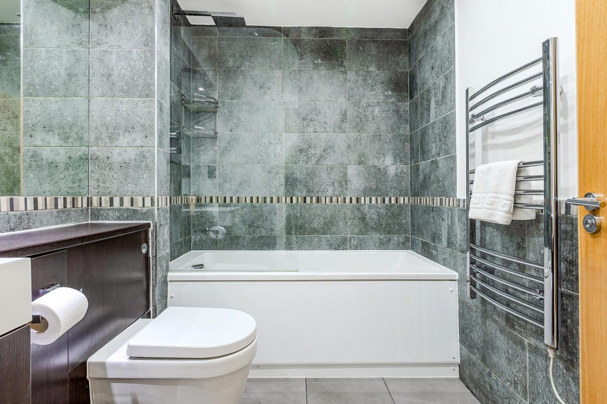 Apartment Welcoming 2br Near Bridge, Shard, Borough *