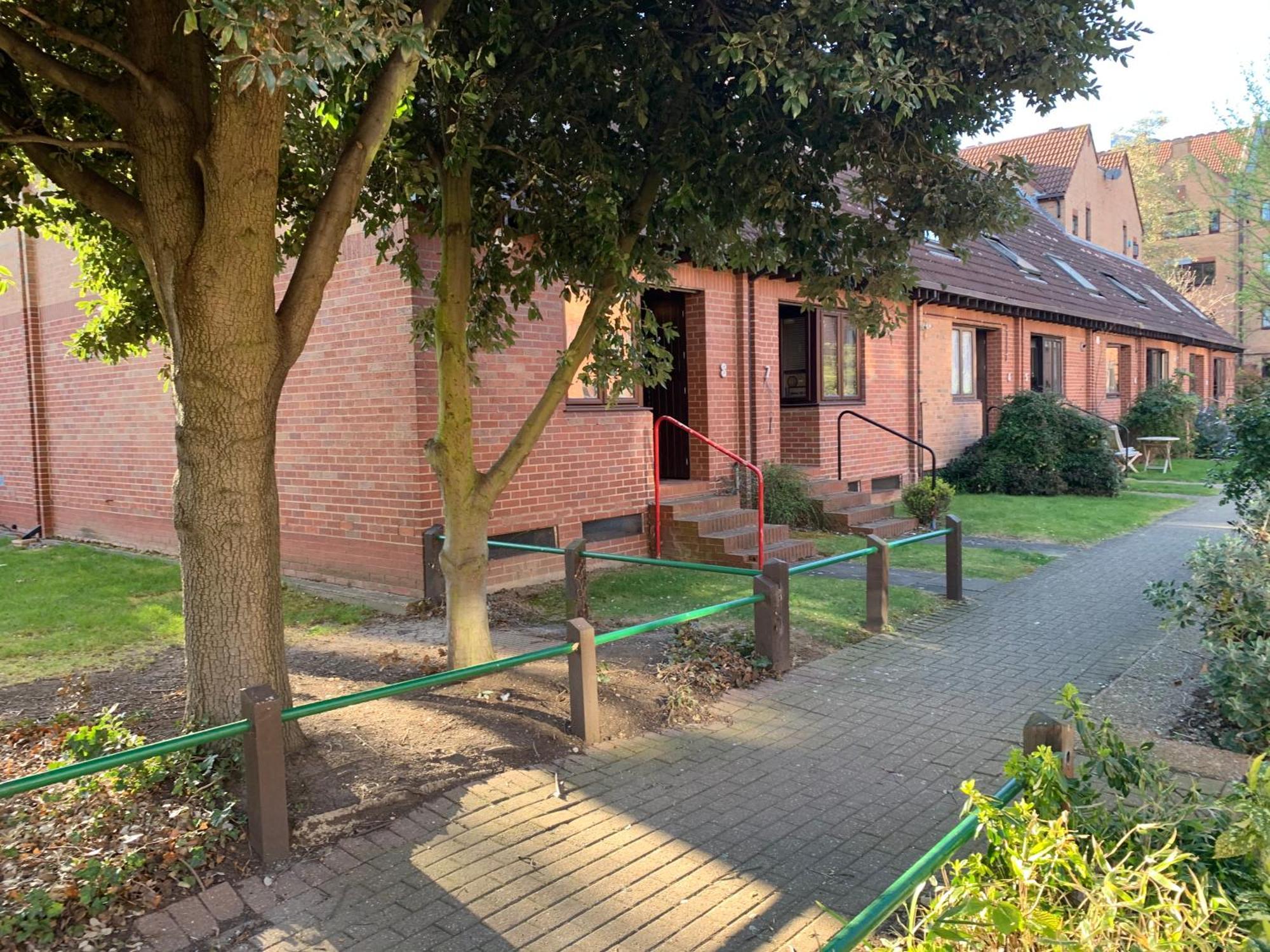 Gorgeous Pond Side House Accommodatie bij particulieren *