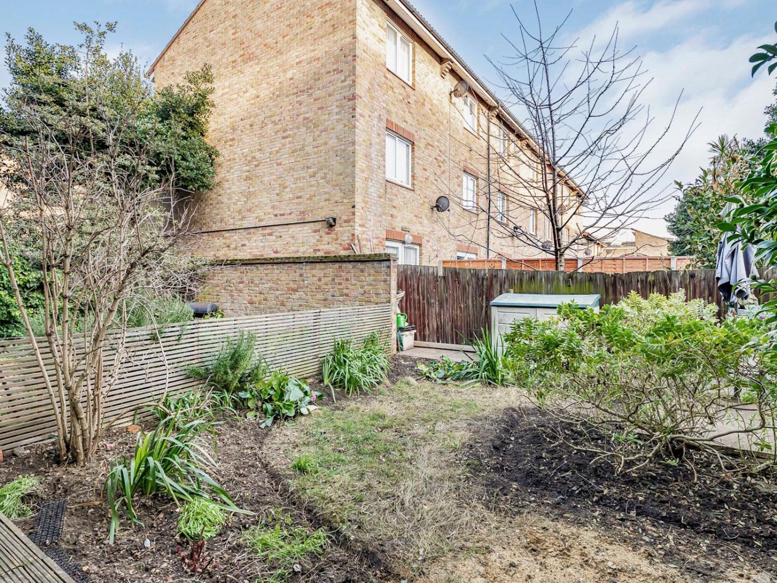 Apartment Elephant Castle Pass The Keys London