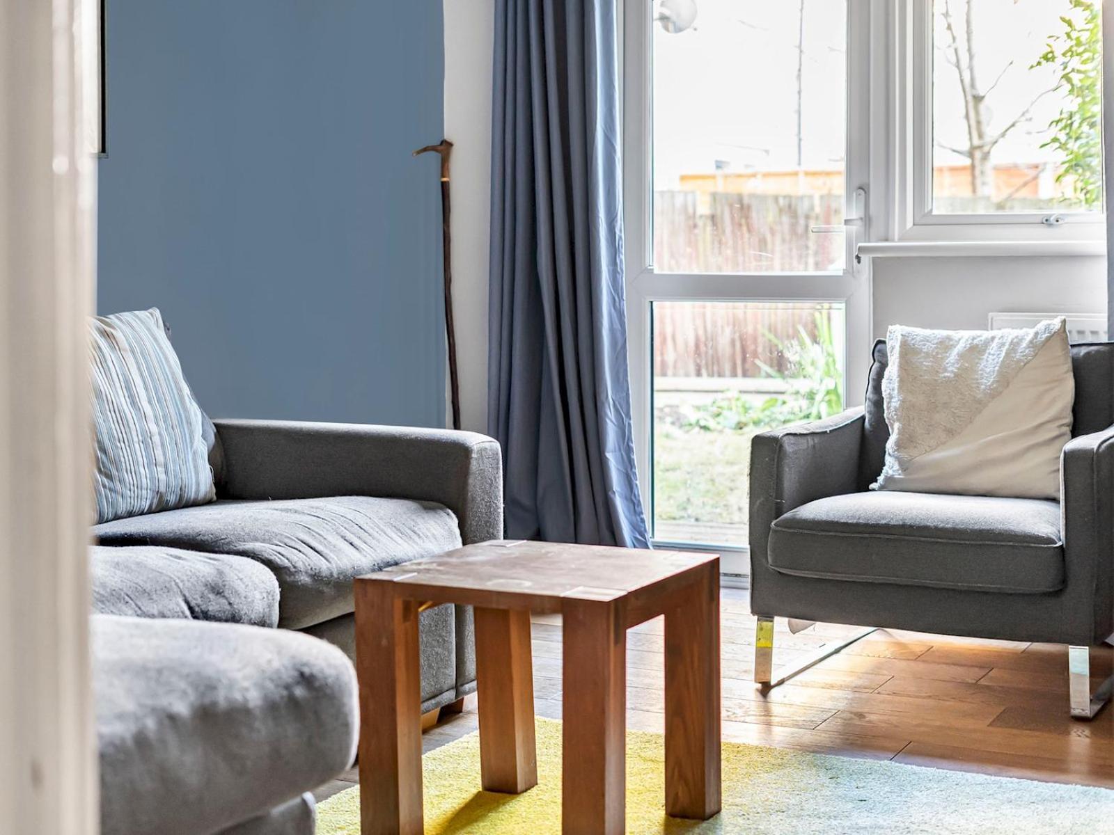 Elephant Castle Pass The Keys Apartment