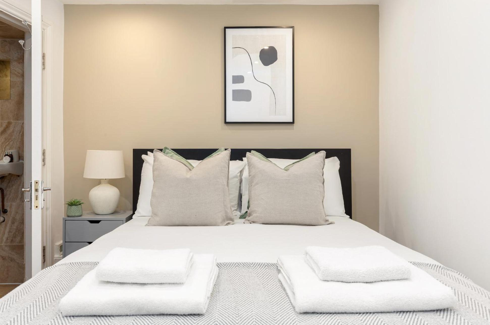 2 Bed Flat Near Camden Market Londen
