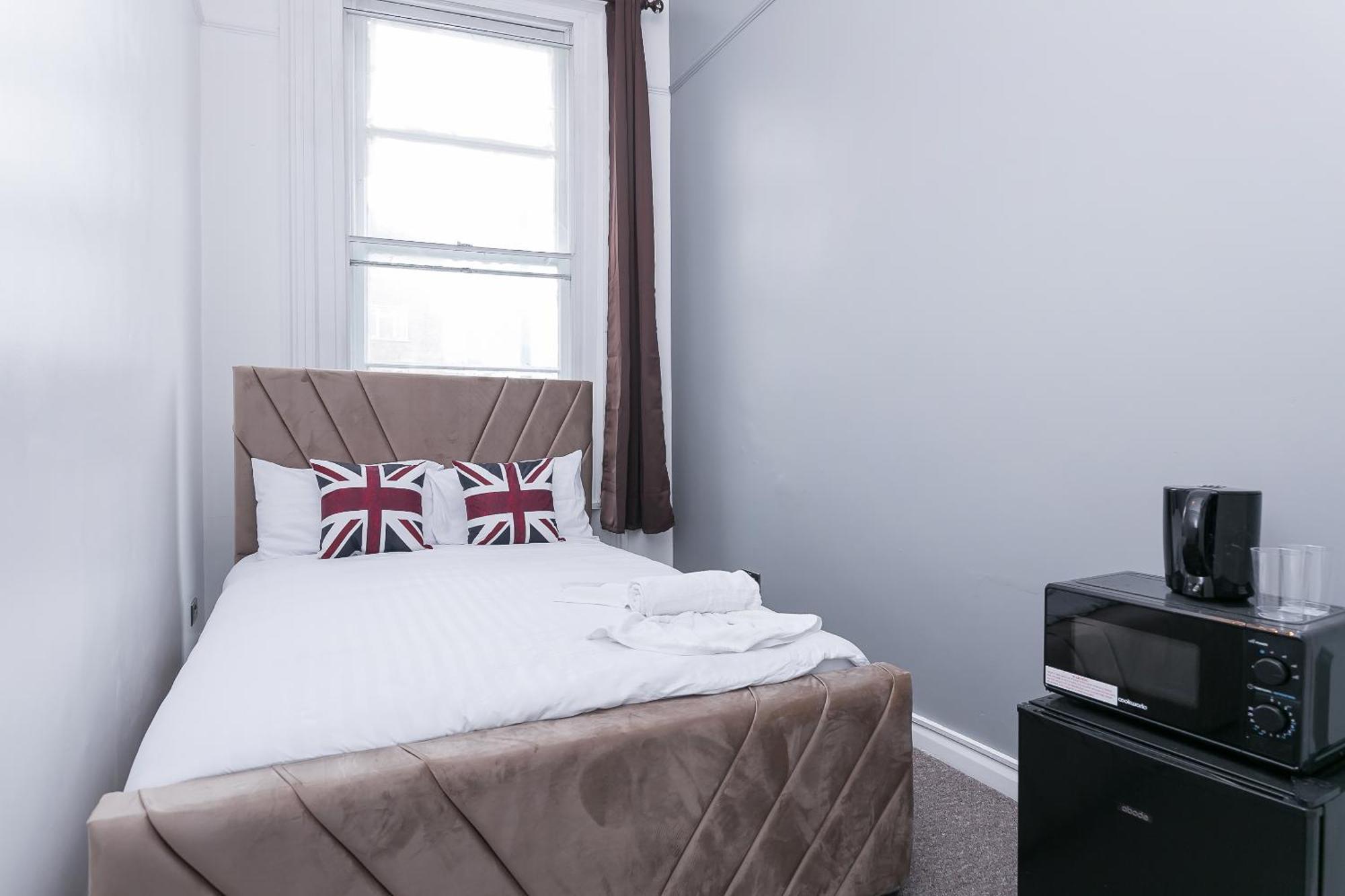 Hostel King Cross Collective - By Aura *