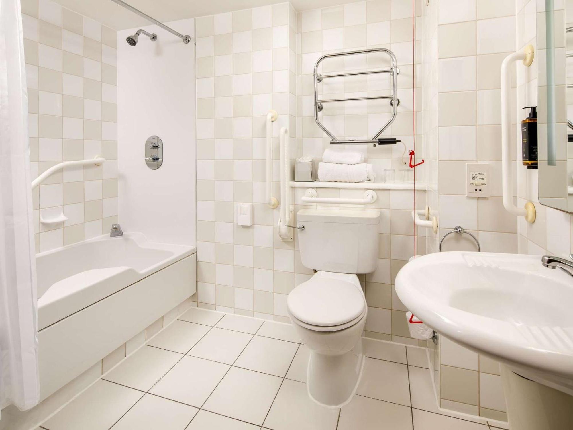 Mercure London Staines-Upon-Thames