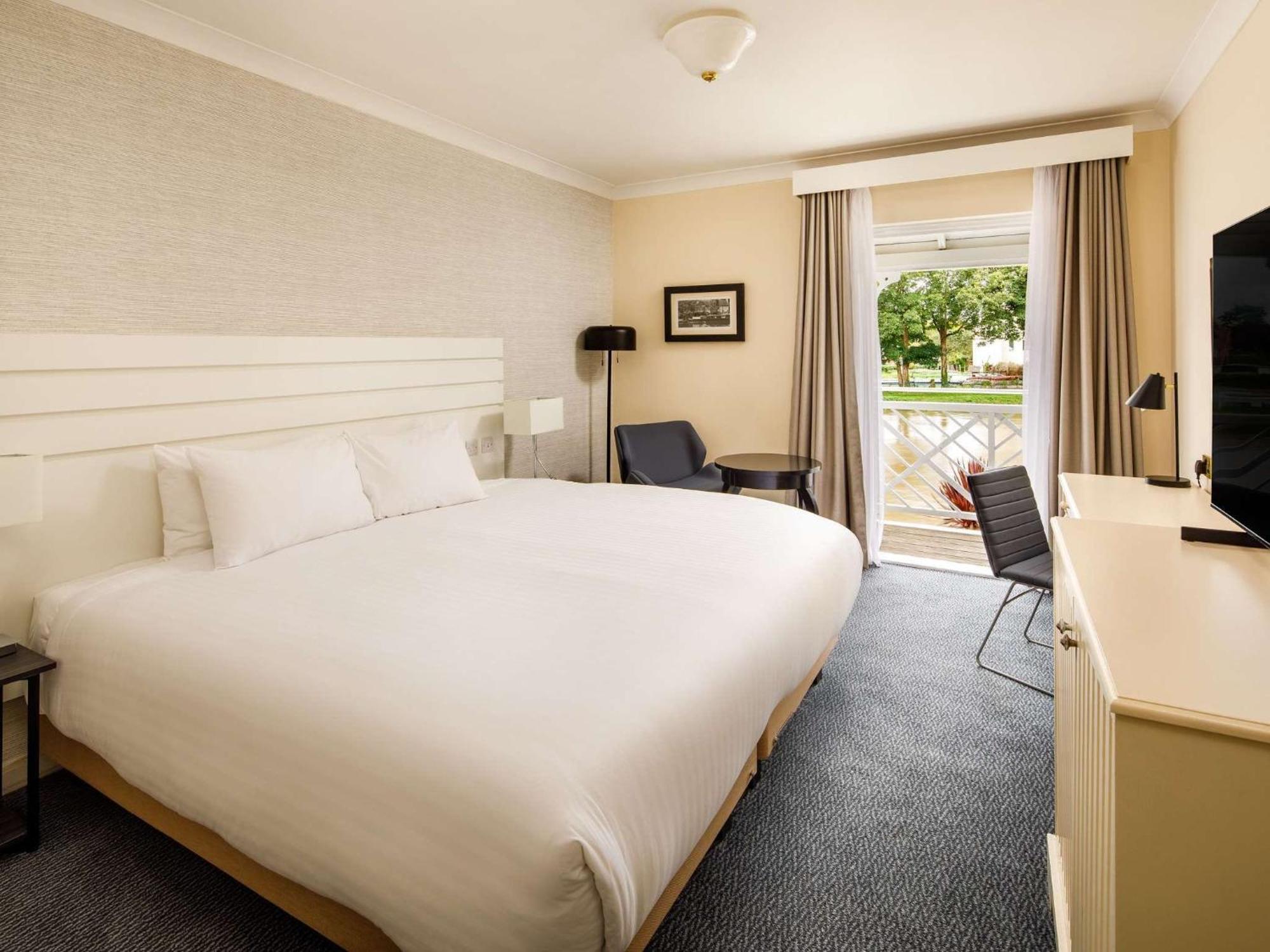 Mercure London Staines-Upon-Thames Hotel
