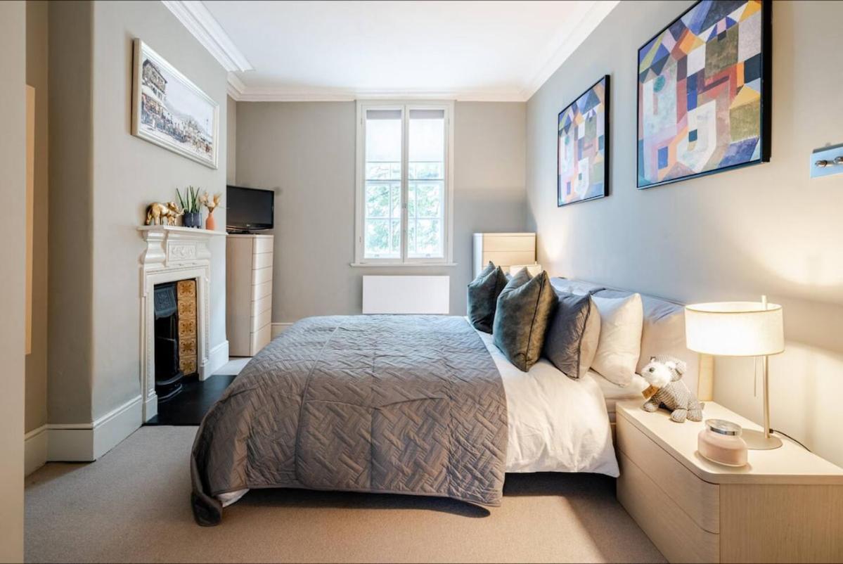 Lux 3 Bedroom Covent Garden Apartment *