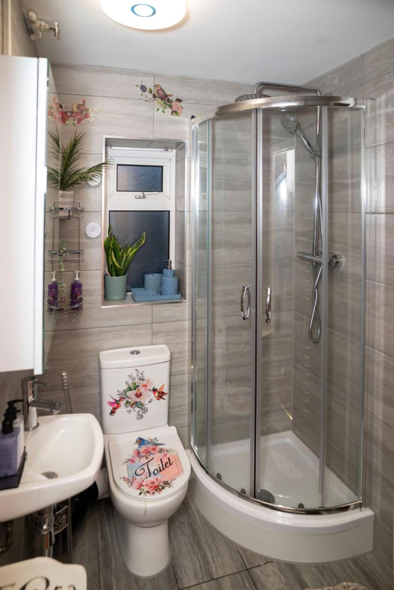 4 Bedroom House Rented By The Londres