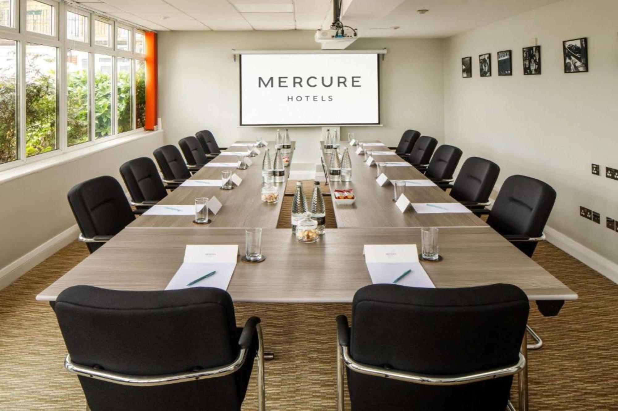 Hotel Mercure London Staines-Upon-Thames *