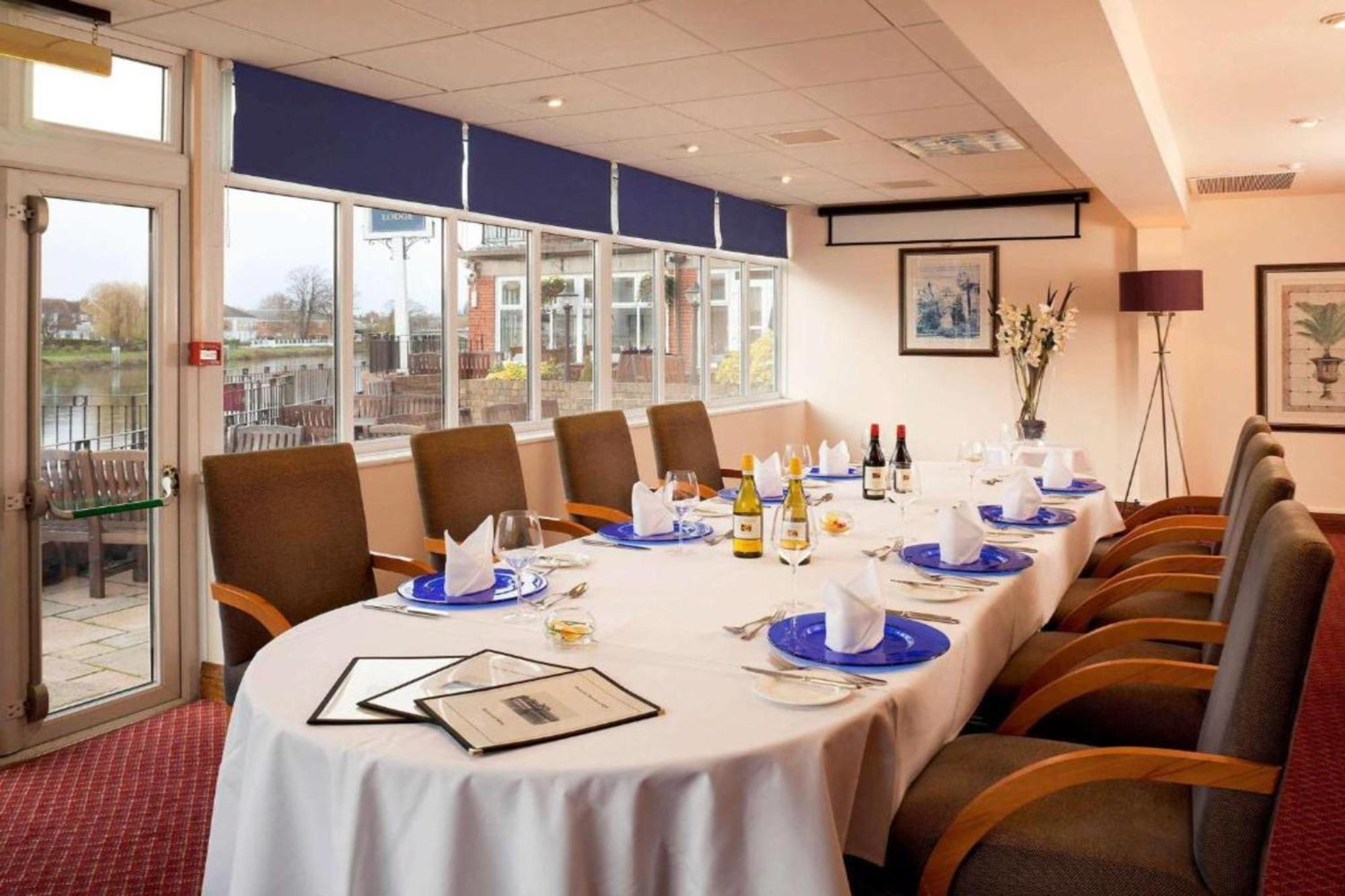 Mercure London Staines-Upon-Thames Hotel London
