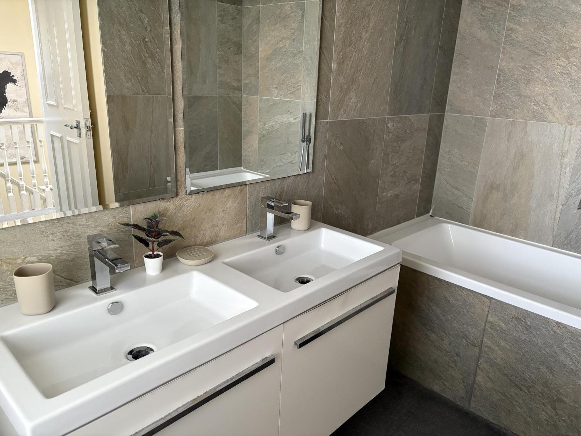 5 Bedroom 4 Bathroom 1 Reception House In Marylebone W1 * Londres