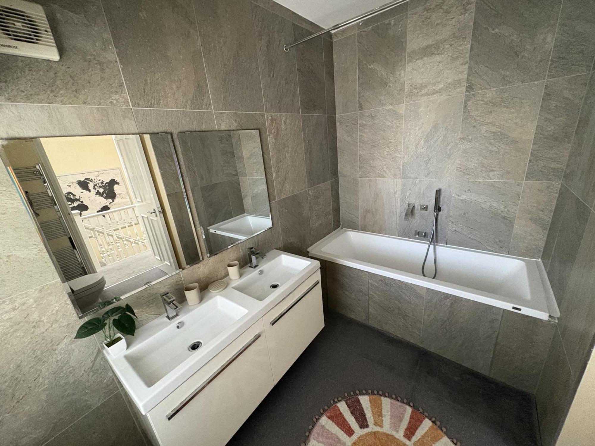 5 Bedroom 4 Bathroom 1 Reception House In Marylebone W1 Apartamento