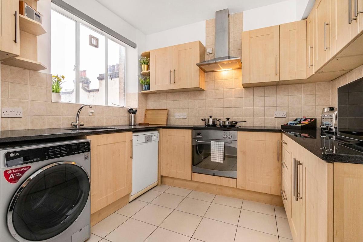 Elegant 2br Next To Edgware Rd Appartement *