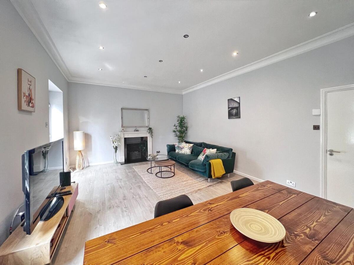 Exquisite 2beds, 2baths In Charming Camden Area - Belsize Park Apartment London